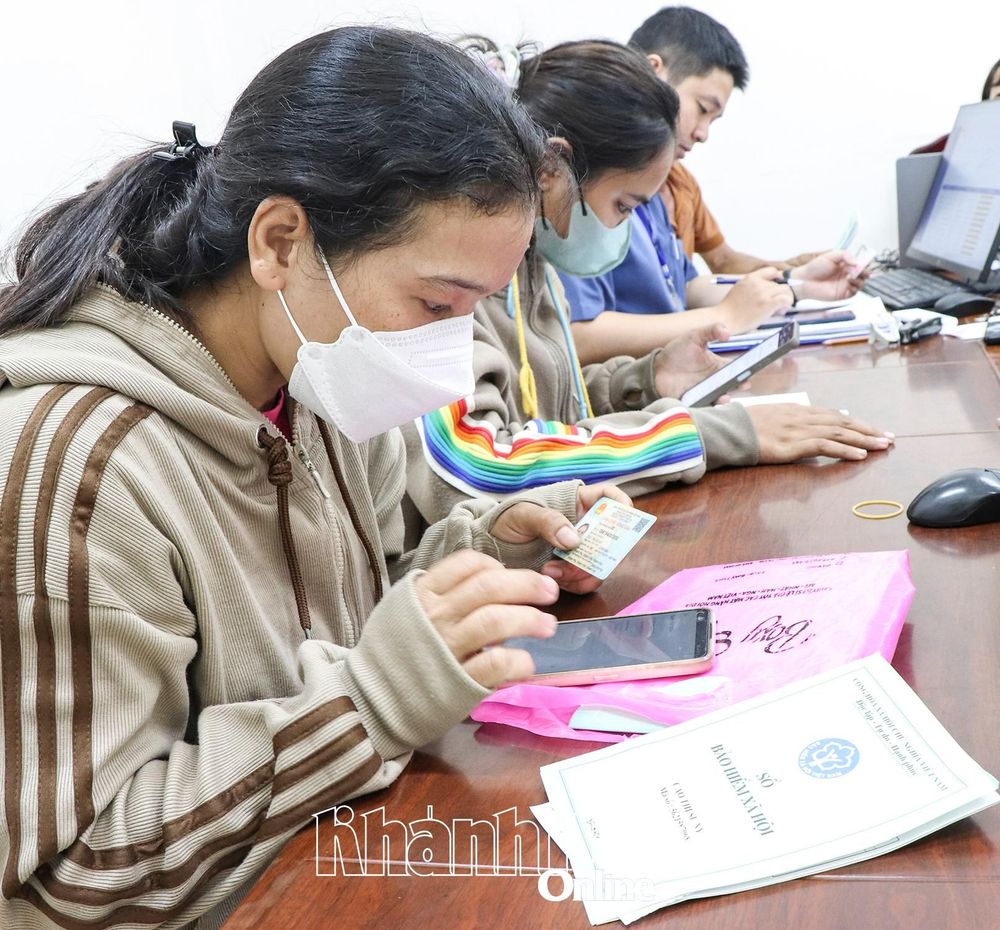 Bảo hiểm xã hội tỉnh: Đẩy mạnh chuyển đổi số phục vụ người dân